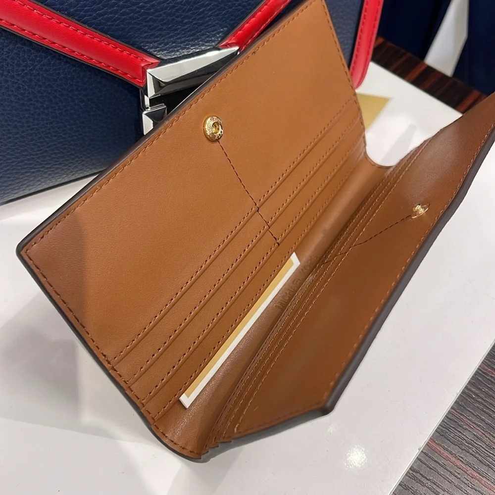 Michael Kors Reed Large Bifold Signature Snap Wallet Card Case  Brown  NWT